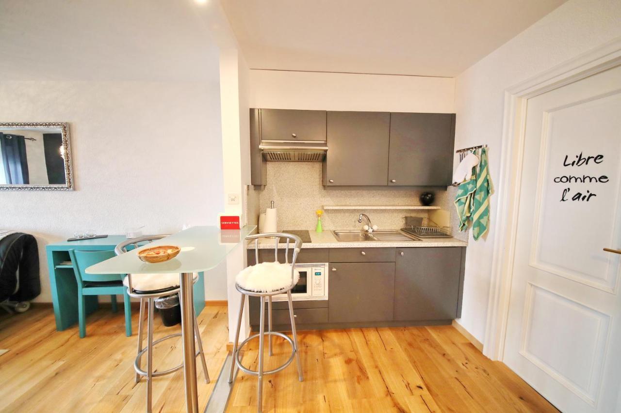Corseaux Beach Rooms-Riviera Beach Apartments Vevey Bagian luar foto