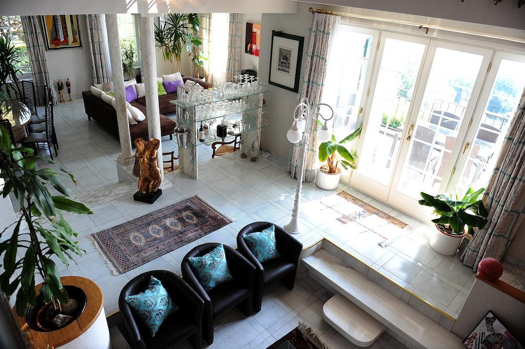 Corseaux Beach Rooms-Riviera Beach Apartments Vevey Bagian luar foto